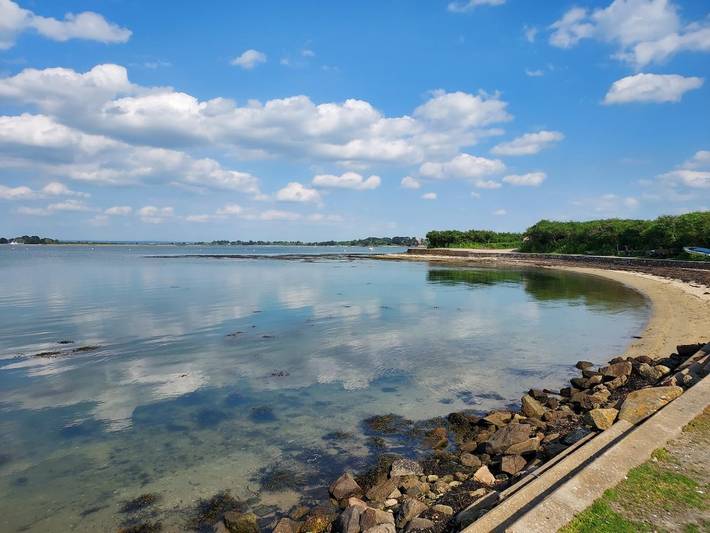 Les Pieds dans l'Eau in Île-aux-Moines, Côte des Mégalithes