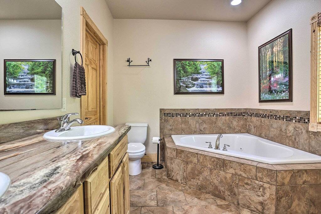 Spacious Terry Peak Cabin < 1 Mi to Ski Lift in Black Hills