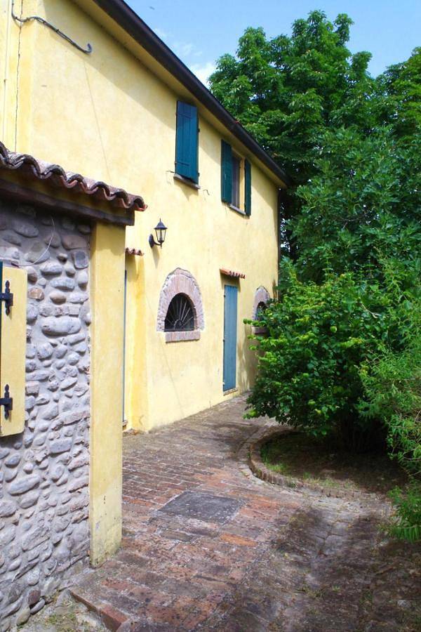 Agriturismo per 2 persone, con giardino e piscina nonché panorama sulla Riviera Romagnola