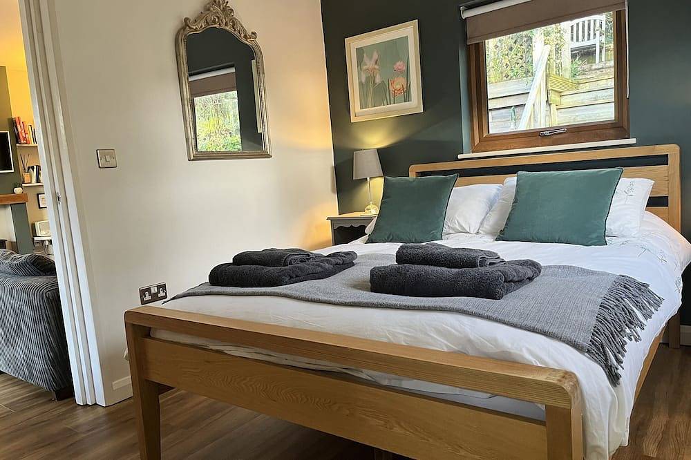 Wellinghill Lodge, Cheltenham in Cheltenham, Gloucestershire