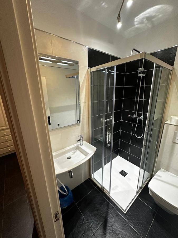 Budget Triple Room in Cabezón de la Sal, Costa de Cantabria