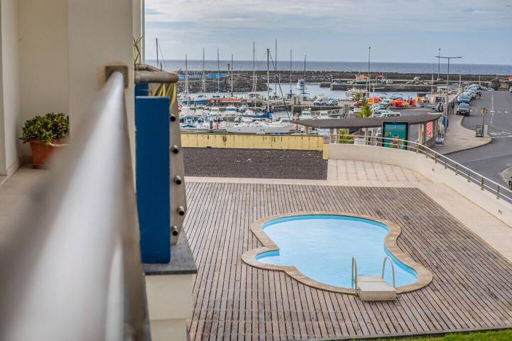 Casa de férias para 5 pessoas, com piscina e varanda em Villa Franca Do Campo