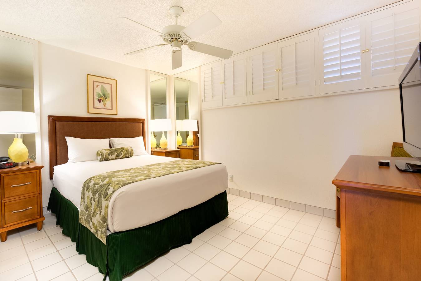 Entire apartment, Maui Schooner Resort in Kihei, Maui