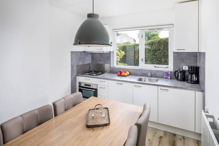 Bungalow für 8 Personen, mit Garten und Terrasse in Breskens - 2