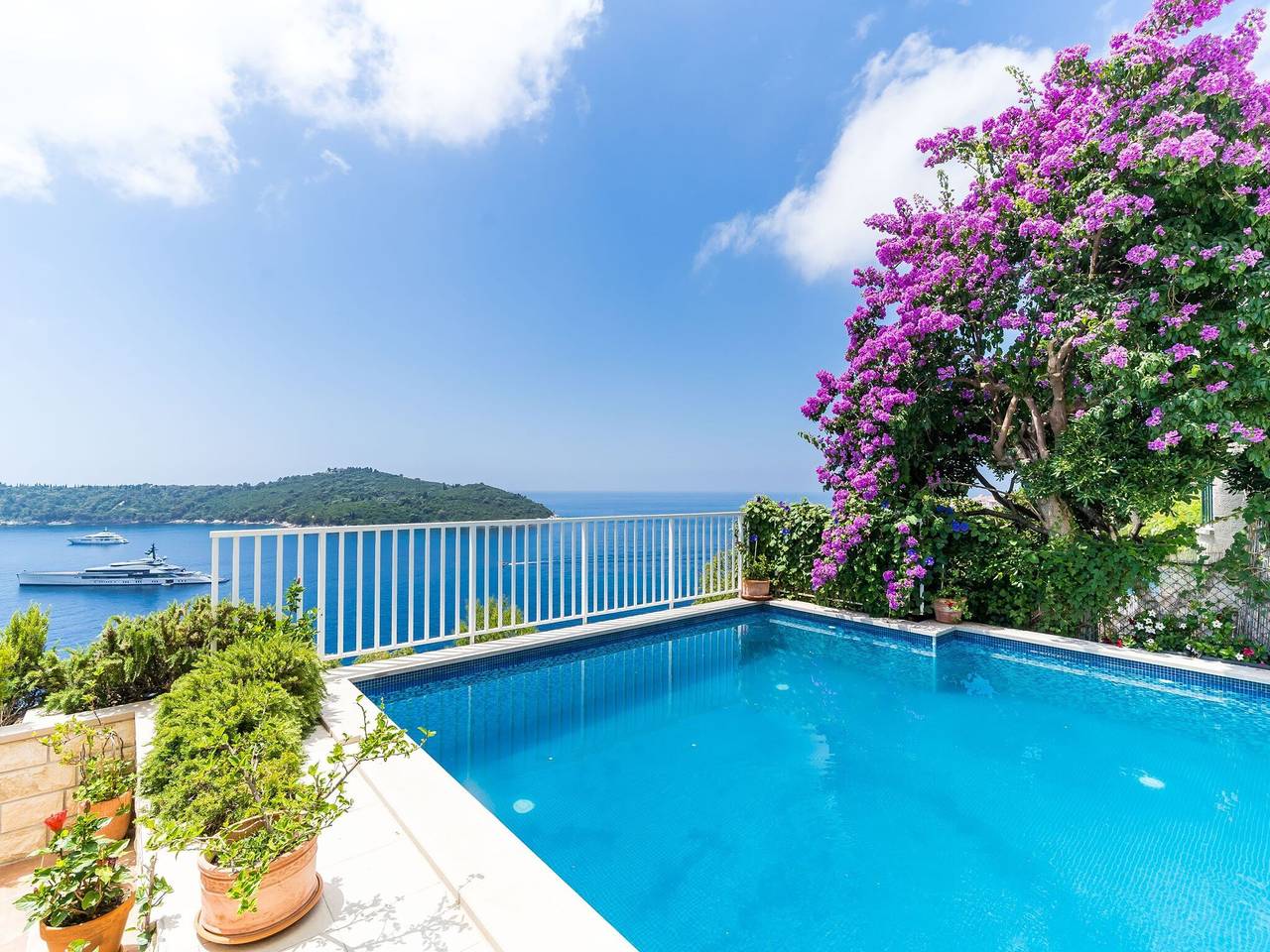 Villa Adrian - Six Bedroom Villa with Swimming pool and Sea View in Dubrovnik, Grad Dubrovnik