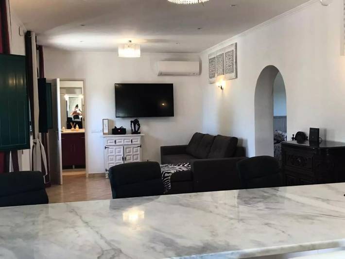 Location de vacances pour 6 personnes, avec piscine et jardin à Loulé - 2