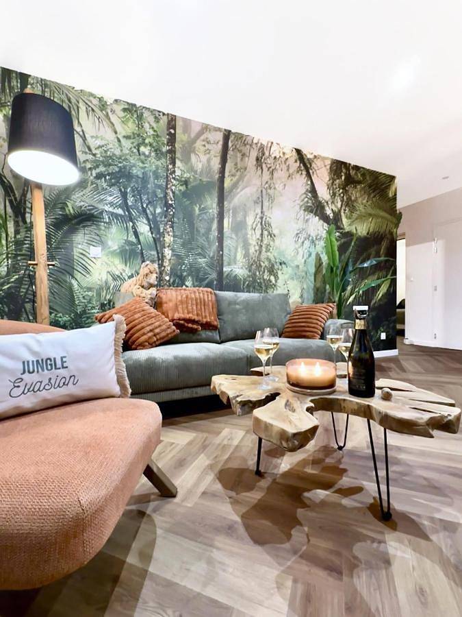 Appartement entier, Jungle Évasion, Épernay - Jacuzzi & Sauna in Épernay, Marne