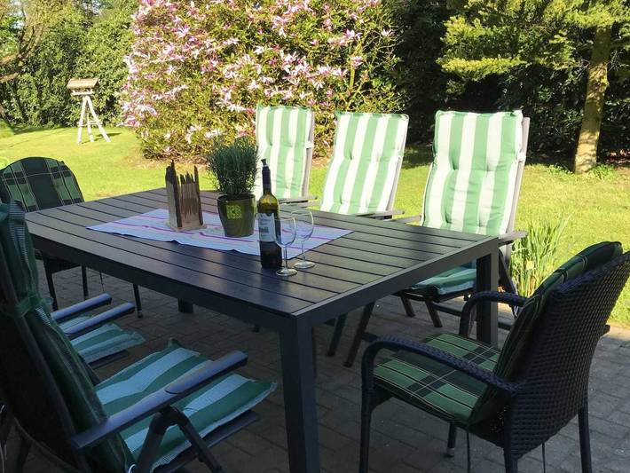 Ferienhaus für 9 Personen, mit Terrasse und Garten in Wiefelstede - 3