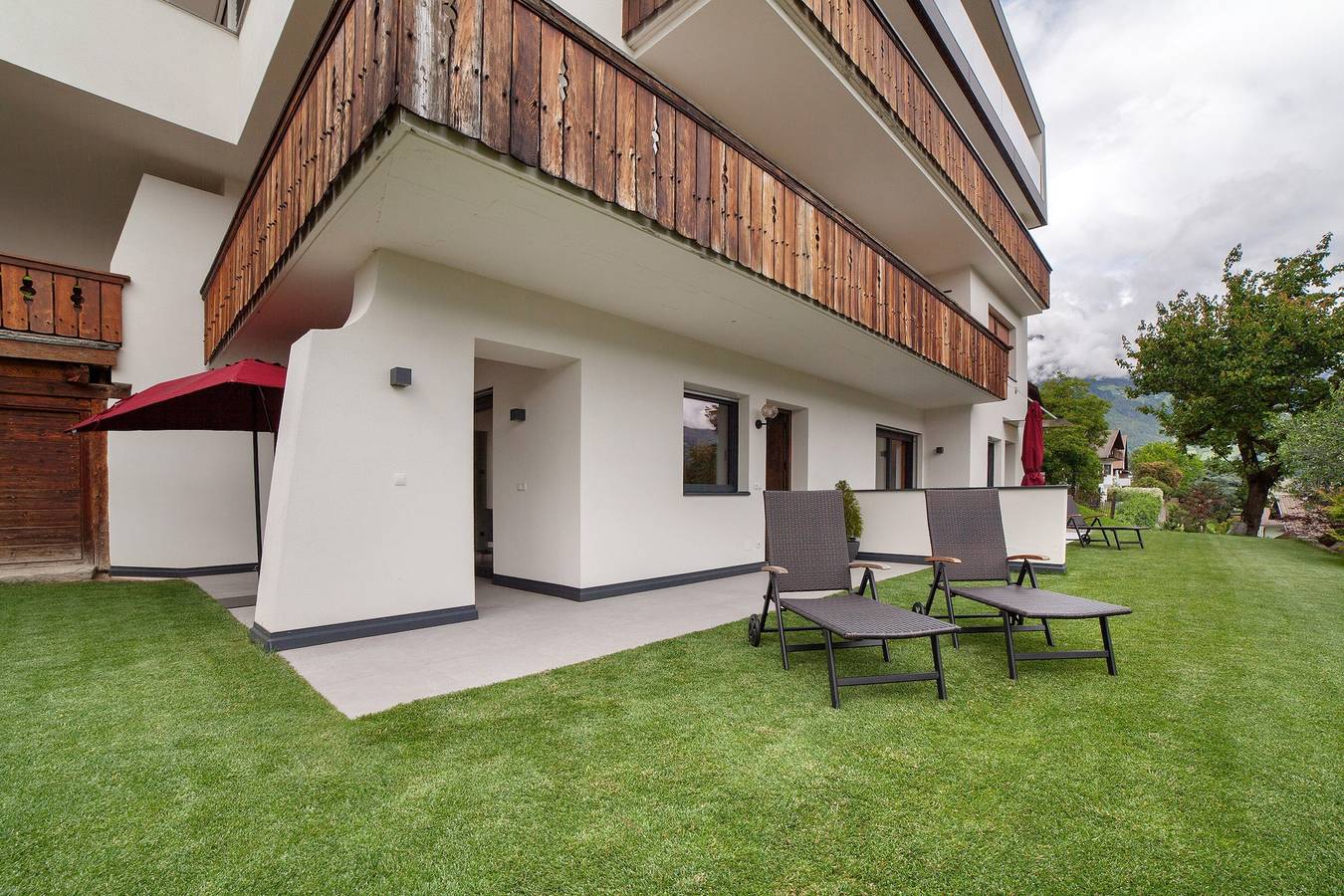 Ganze Wohnung, Ferienwohnung 'Lagrein' mit Bergblick, privater Terrasse und Wlan in Marling, Ortleralpen