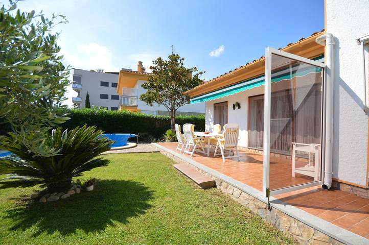 Casa rural para 5 personas, con jardín y vistas en Alt Empordà - 3