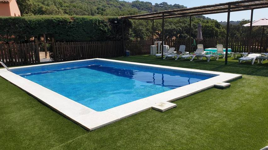 Maison d’hôte pour 4 personnes, avec vue ainsi que jardin et piscine - 1