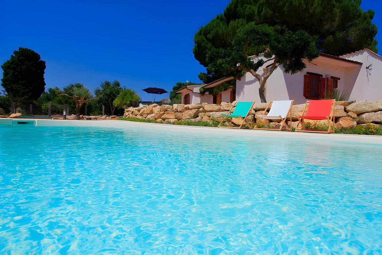 Villa Due Pini con piscina privata in Partinico, Provincia di Palermo