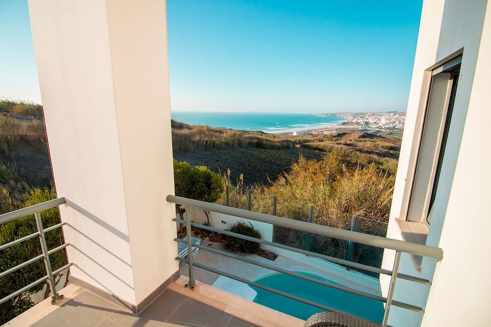 Luxus Villa mit atemberaubendem Blick von Dachterrasse auf den Strand  und Ozean in Lourinhã, Lissabon Distrikt