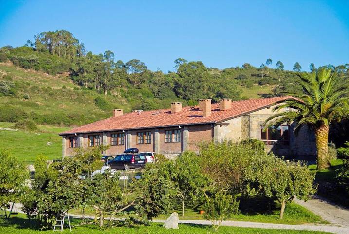 Apartamento para 3 personas, con Terraza y Jardín en Oreña