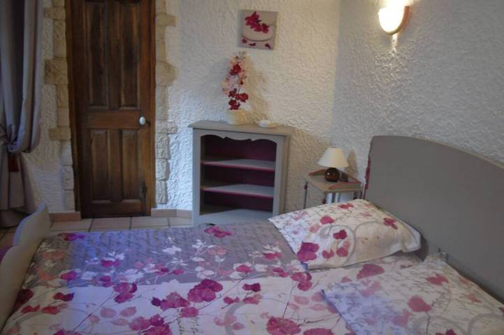 Gîte pour 10 personnes, avec jardin à Saint-Marcel-d'Ardèche - 3