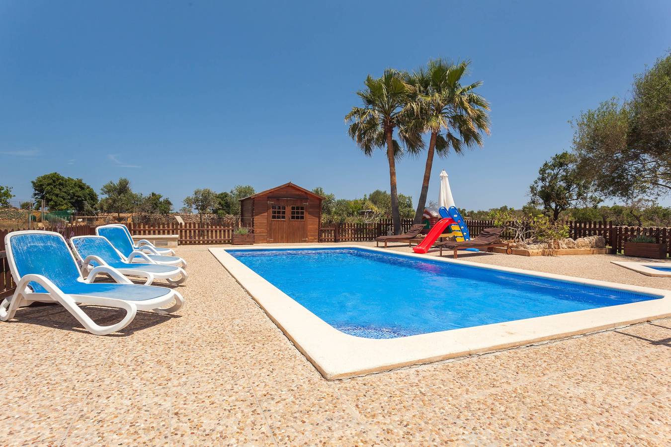 Villa Santa Eulalia con piscina privada, aire acondicionado y jardín in Santa Margalida, Mallorca Norte