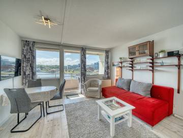 Ferienwohnung für 3 Personen, mit Seeblick und Balkon sowie Ausblick, kinderfreundlich in Heiligenhafen