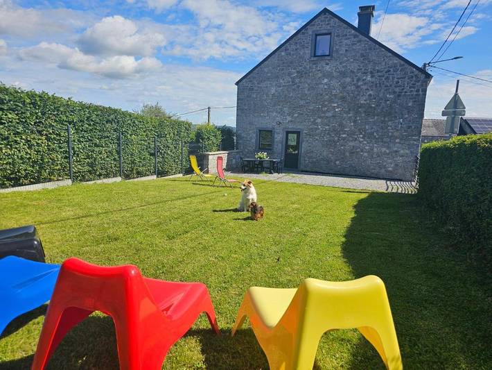 Maison de vacances pour 6 personnes, avec terrasse ainsi que jardin et vue, animaux acceptés à Anhée