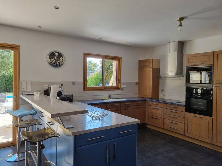 Location de vacances pour 11 personnes, avec terrasse à Le Tour-du-Parc - 4