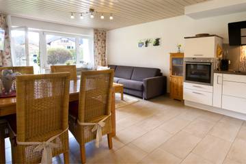 Ferienwohnung für 3 Personen, mit Ausblick und Pool sowie Terrasse im Mittenwald