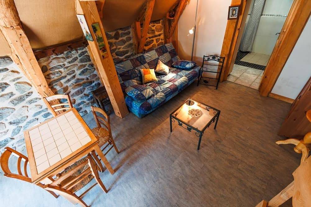 Appartement entier, Studio en pleine nature in Borée (Ardèche), Parc naturel régional des Monts d'Ardèche