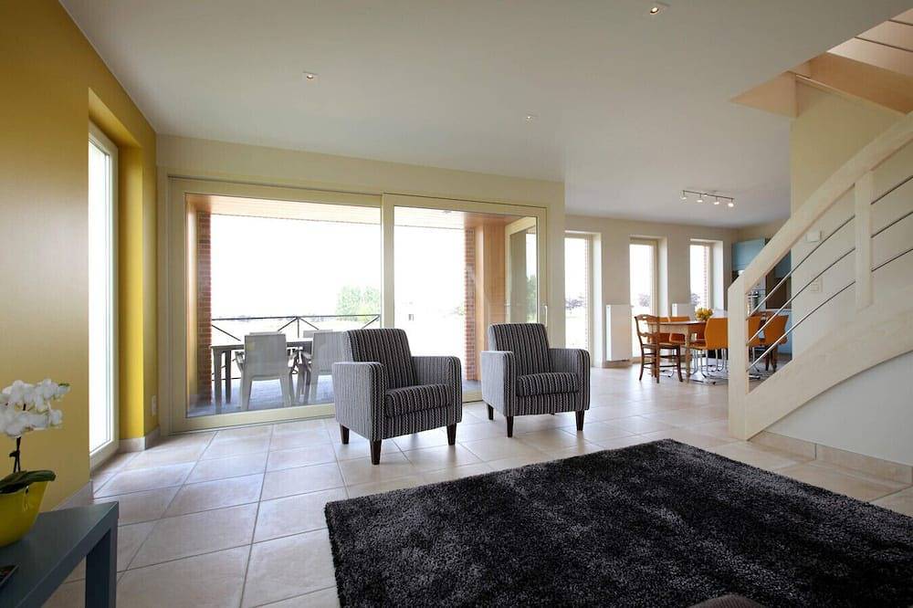 Back2Front holiday house in Boezinge, Ieper