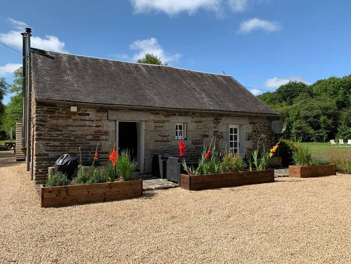 Gîte pour 4 personnes, avec jardin et vue à Berrien - 2