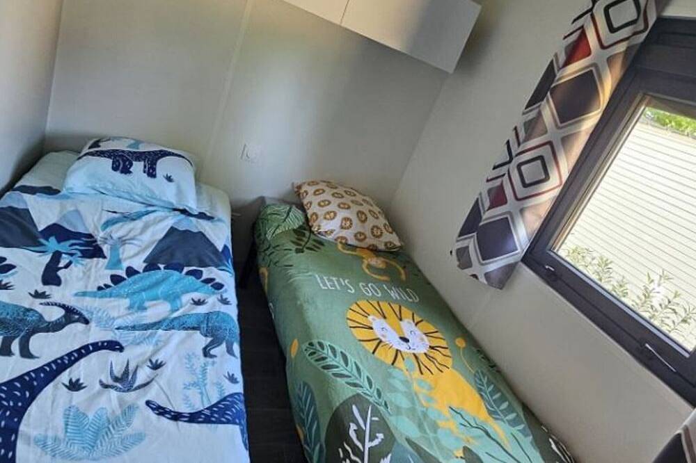 Mobile home 34m² with terrace for 6 people, Charlieu in Charlieu, Roanne region