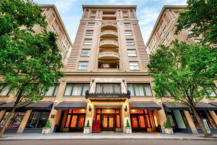Hotel para 4 personas, con piscina además de jacuzzi y sauna - 1