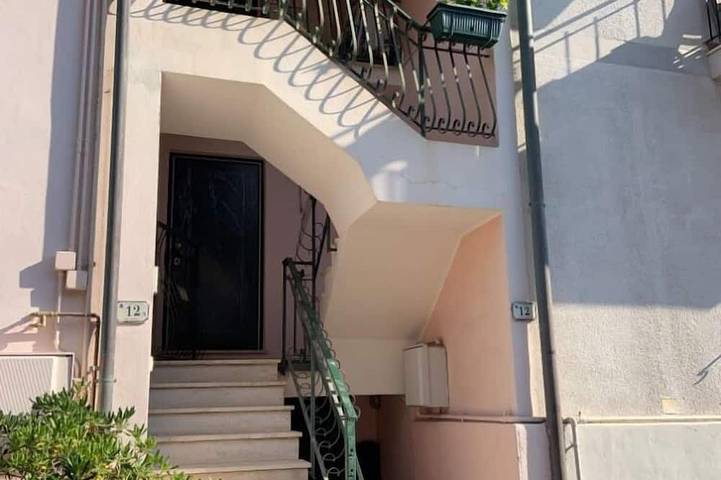 Apartamento de vacaciones para 5 personas, con jardín y terraza - 1