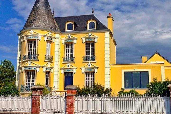 Location de vacances pour 15 personnes, avec jardin et jacuzzi, animaux acceptés à Regnéville-sur-Mer