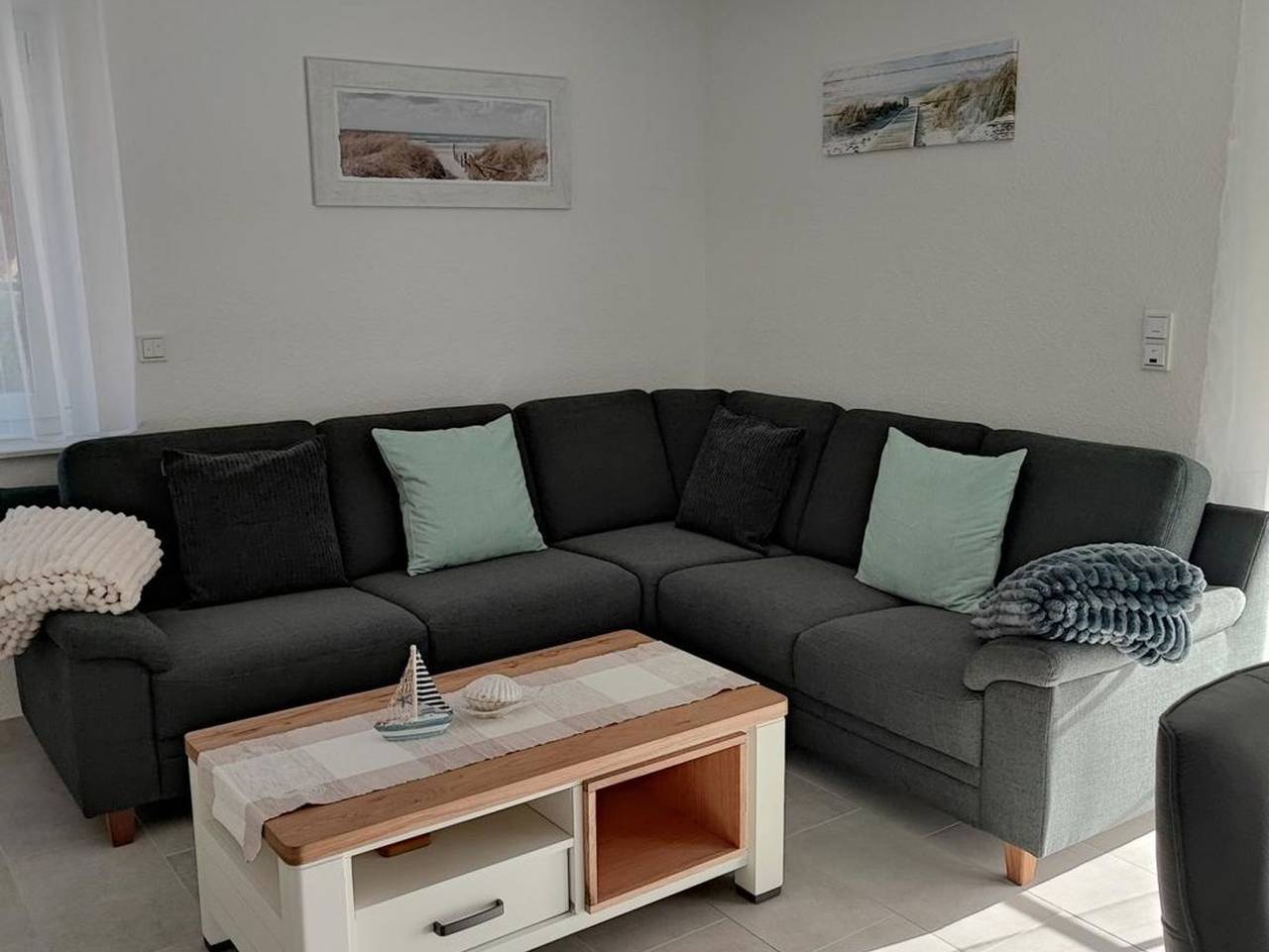 Strandhaus Meeresluft - Hochwertiges 100qm Ferienhaus für 6 Pers. mit Kamin und Garten direkt am Deich in Hagermarsch, Landkreis Aurich