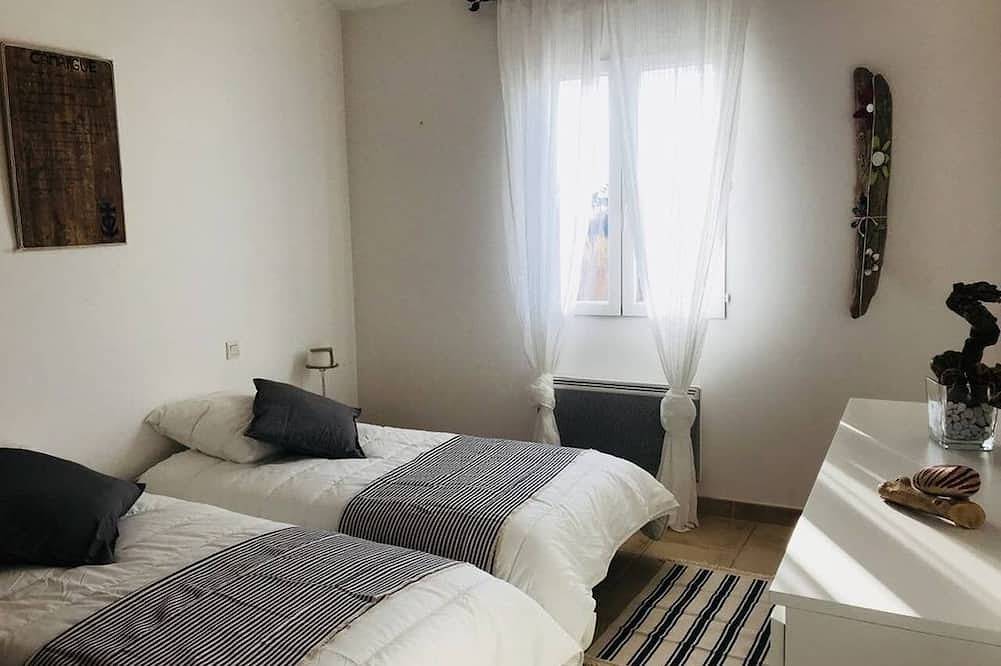 Haus in der Camargue, Garten, Parkplatz, 2 Minuten vom Strand entfernt, Haustiere willkommen in Saintes-Maries-de-la-Mer, Arles und Umgebung