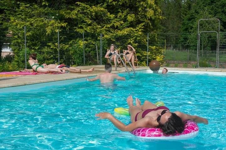 Mobil home pour 7 personnes dans Levier