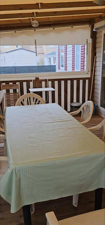 Camping pour 6 personnes, avec terrasse à Valras-Plage - 2