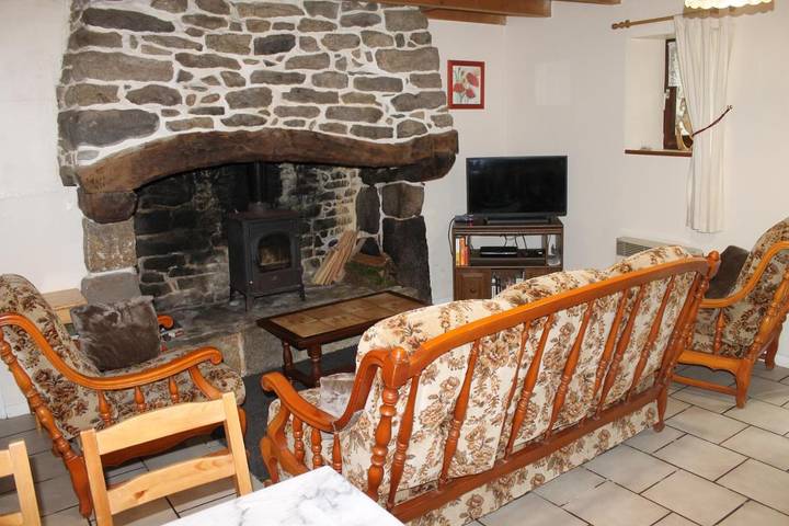 Gîte pour 5 personnes, avec jardin, animaux acceptés à Huelgoat - 2