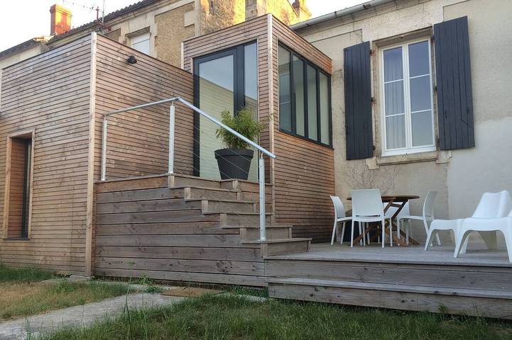 Location de vacances pour 4 personnes, avec Terrasse et Jardin à Angoulême