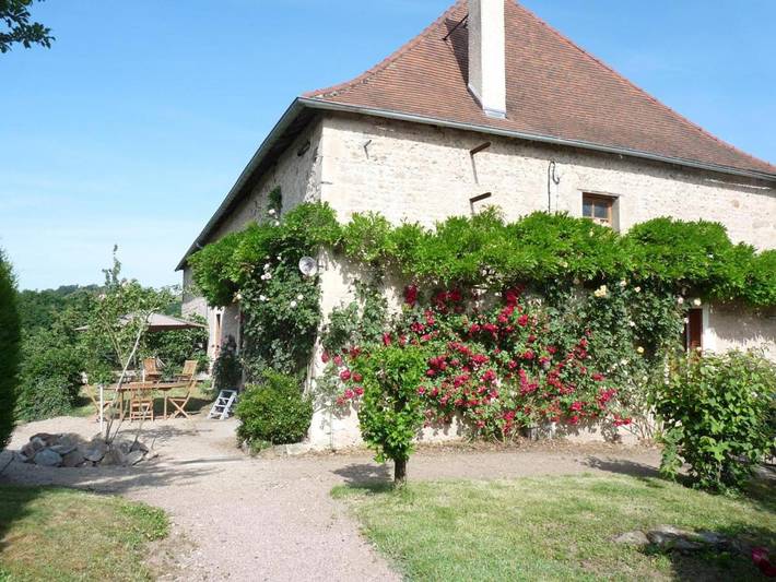 Maison de campagne pour 4 personnes, avec Terrasse ainsi que Jardin et Piscine à Saint-Étienne-de-Vicq