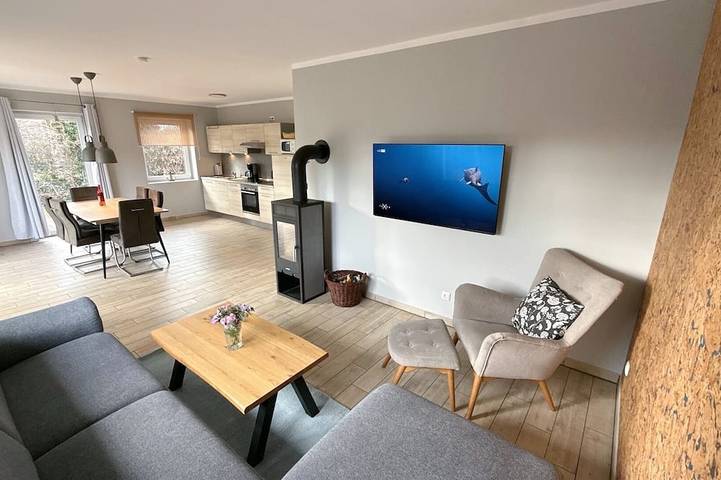 Ferienhaus für 4 Personen, mit Garten und Sauna sowie Pool und Terrasse in Burg auf Fehmarn und Umgebung