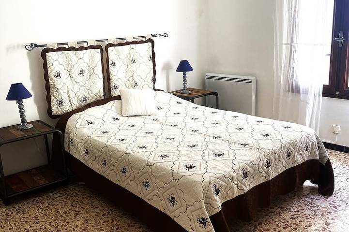 Maison des Mollets. Ideal for families, cycling and hiking groups in Provence. in Saint-Didier, Parc naturel régional du Mont-Ventoux