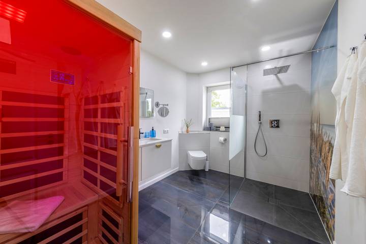 Ferienwohnung für 6 Personen, mit Sauna und Garten, mit Haustier in Langenhorn