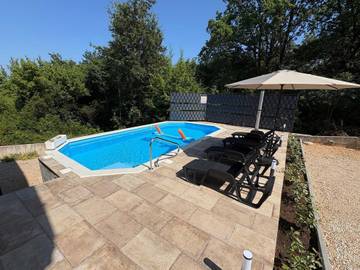 Villa for 4 Guests in Vrbnik, Croatian Adriatic, Picture 1