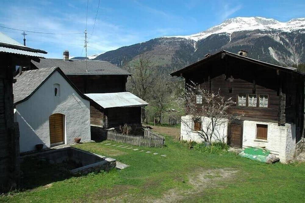 Ganze Wohnung, Gemütliche familienfreundliche Wohnung in idyllischem Weiler in Grengiols, Aletsch Arena