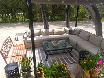 Camping for 6 Guests in Comal County, Picture 3