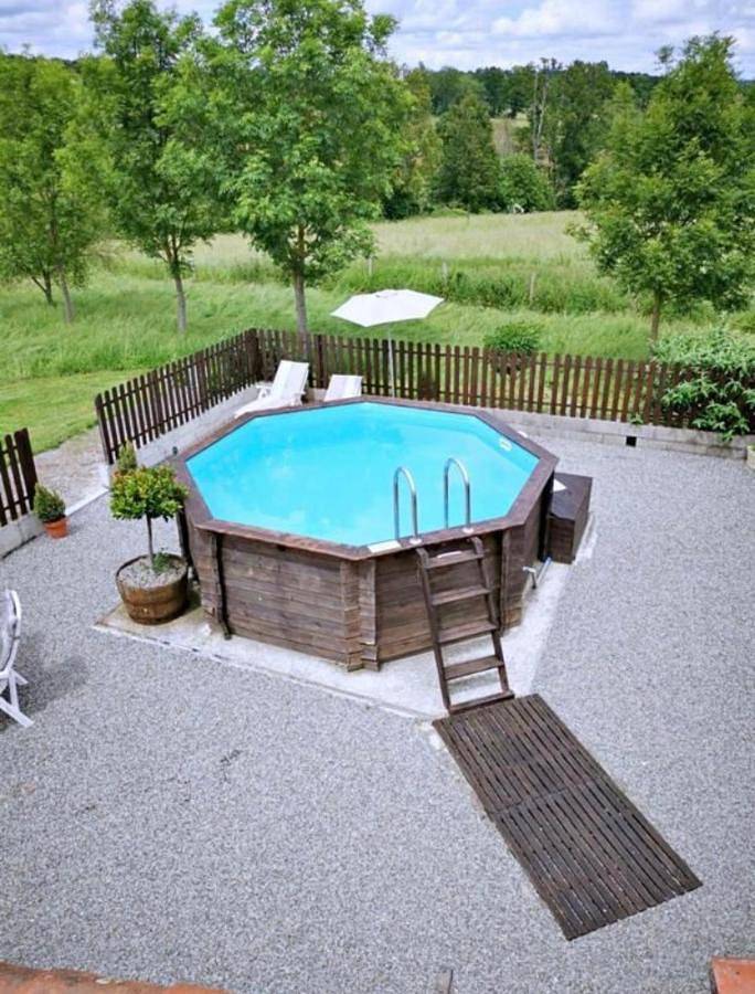 Charming Gite with pool - peaceful coumtryside in Charente in Exideuil, Charente