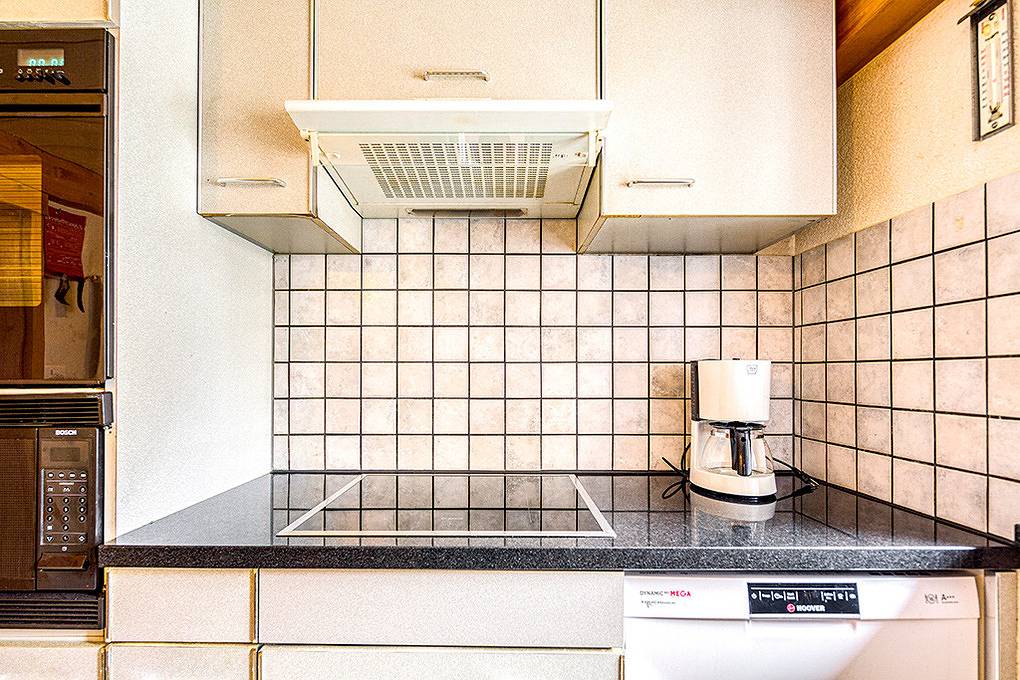 Ch 110.008 - Chalethälfte Gotthard 105 in Andermatt, Skiarena Andermatt-Sedrun