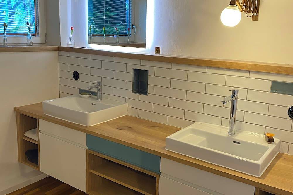 Appartamento intero, Airb33 Apartment München with private terrace in 10 min to metro station in Monaco di Baviera Furstenried, Monaco di Baviera