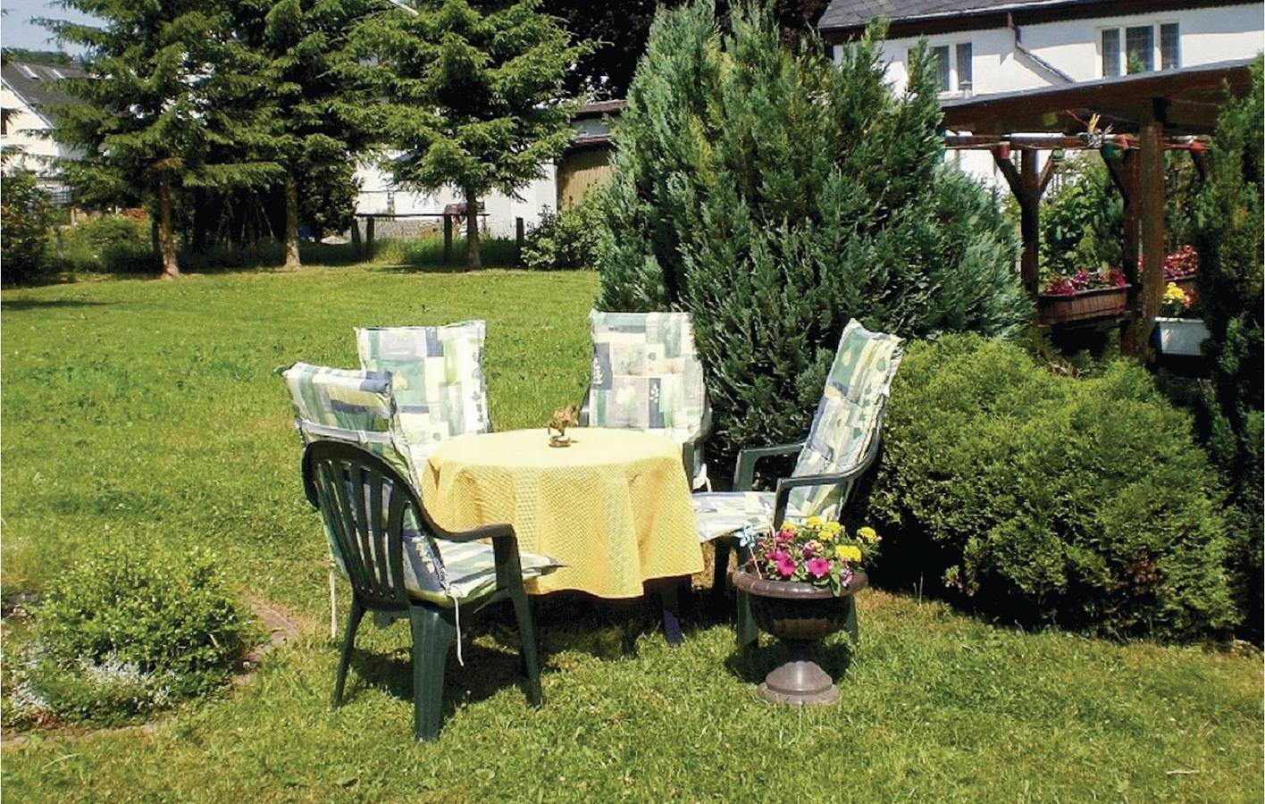 Ganze Ferienwohnung, Cozy Garden Apartment near Gelenau (Erzgebirge) in Gelenau (Erzgebirge), Erzgebirge