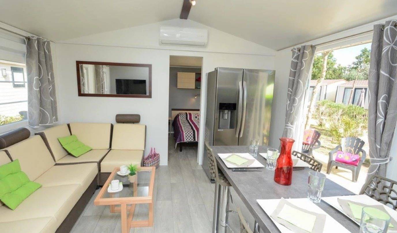 Zecamping 4* espace aquatique animations locatif Tv 38m2 4 pers in Grimaud, Côte méditerranéenne (France)