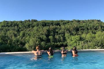 Gîte pour 8 personnes, avec jardin et balcon à Blis-et-Born